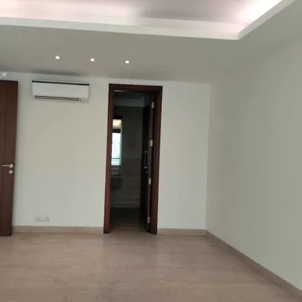 Rent this 3 bed apartment on unnamed road in South East Delhi, - 110048