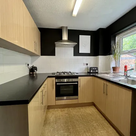 Rent this 1 bed apartment on 10 Eastmoor Road in Newton Hill, WF1 3SF