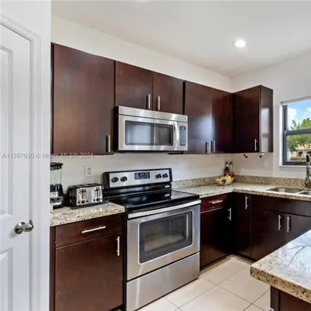 Image 6 - 401 Northeast 194th Terrace, Miami-Dade County, FL 33179, USA - Condo for rent