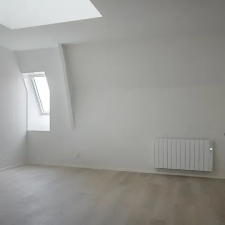 Rent this 1 bed apartment on Willem de Zwijgerstraat 60 in 8606 ED Sneek, Netherlands
