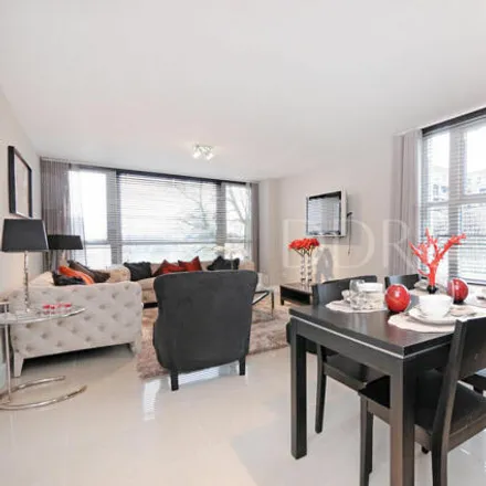 Image 1 - Adelaide Road, London, NW8 6NN, United Kingdom - Room for rent