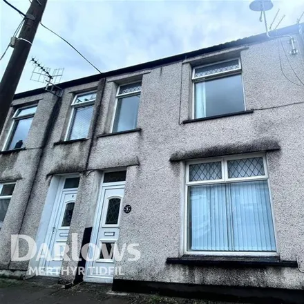 Rent this 3 bed townhouse on unnamed road in Pwll Gwaun, CF37 1HH