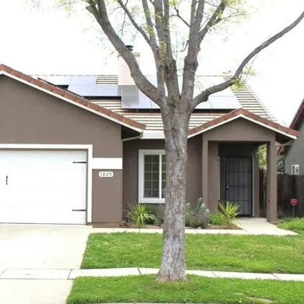 Buy this 3 bed house on 1825 Woodland Drive in Yuba City, CA 95991