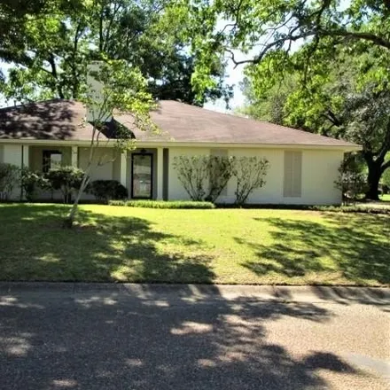 Buy this 4 bed house on 121 Arrowhead Drive in Natchez, MS 39120