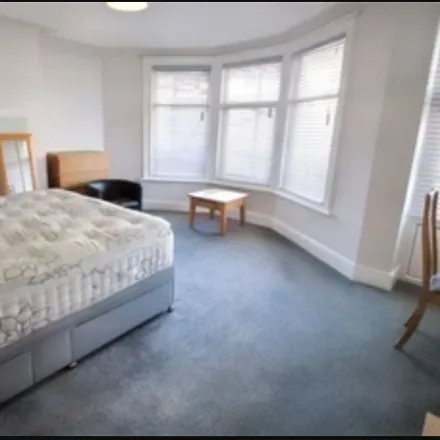 Image 4 - 5 Clift House Road, Bristol, BS3 1RY, United Kingdom - House for rent