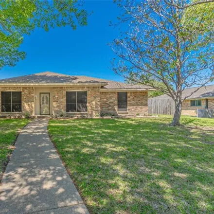 Buy this 3 bed house on 249 Molina Street in Sunnyvale, Dallas County
