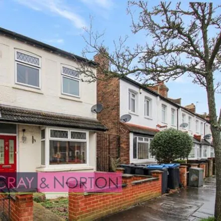 Buy this 2 bed house on Northway Road in London, CR0 6JF