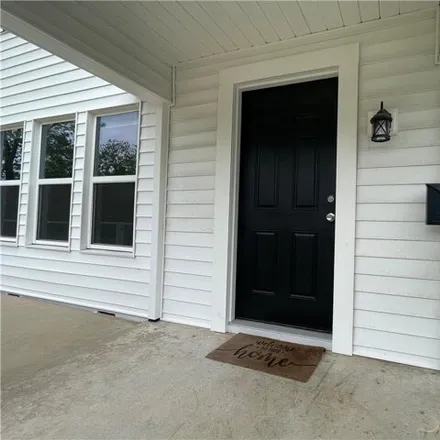 Rent this 2 bed house on 1342 21st Street in Temple, TX 76504