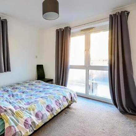 Image 4 - Guildford Road, York Road, Horsell, GU22 7QQ, United Kingdom - Apartment for sale