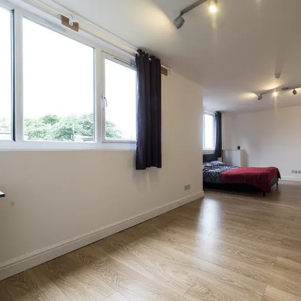 Image 3 - Ashlyn Grove, Manchester, M14 6YD, United Kingdom - Duplex for rent