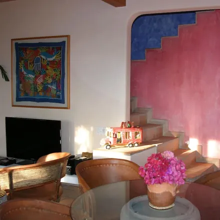 Rent this 4 bed house on 13098 La Cruz de Huanacaxtle in NAY, Mexico