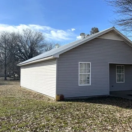 Image 2 - 1977 Dunklin Street, Kennett, MO 63857, USA - House for sale