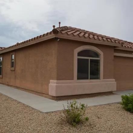 Rent this 3 bed house on 11028 South Arrowhead Spring Drive in Vail, Pima County