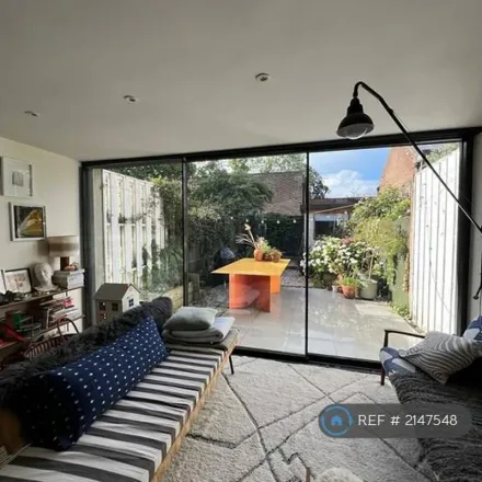 Image 6 - Duncombe Hill, London, SE23 1QY, United Kingdom - Apartment for rent