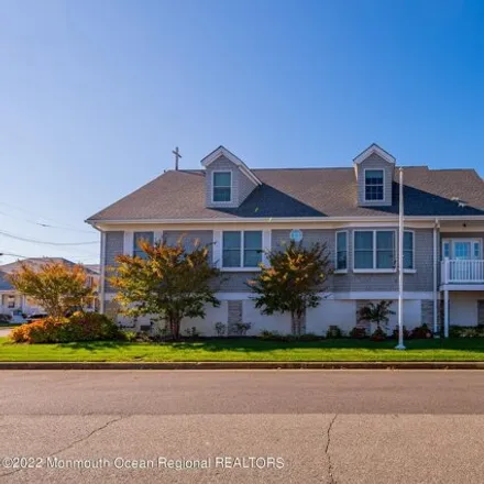 Image 1 - 100 Oak Drive, Bay Head, Ocean County, NJ 08742, USA - House for rent