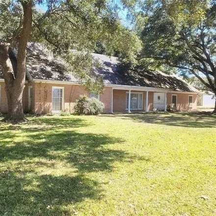 Image 2 - 796 South Polk Street, Welsh, Jefferson Davis Parish, LA 70591, USA - House for sale