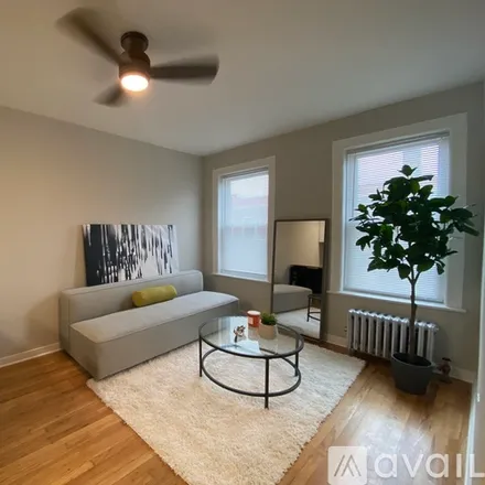 Rent this studio apartment on 3250 N Pulaski Rd
