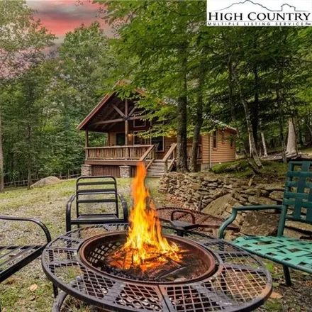 Buy this 2 bed house on 167 Hemlock Hill Road in Beech Mountain, NC 28604