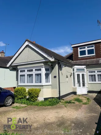 Rent this 1 bed room on Walsingham Road in Southend-on-Sea, SS2 5LU