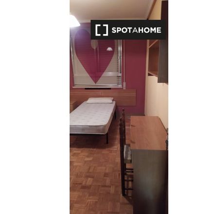 Rent this 2 bed room on Calle de Torres Quevedo in 18, 37004 Salamanca