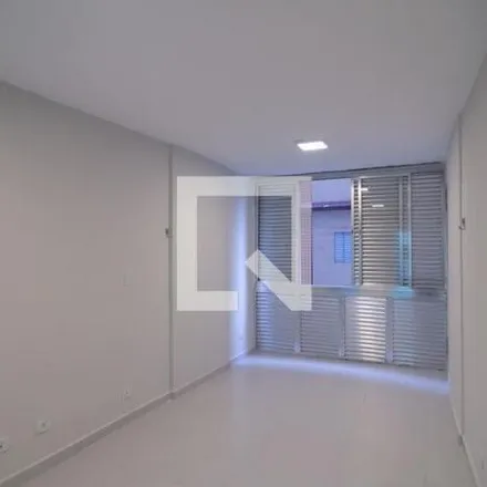 Rent this studio apartment on Edifício 14 Bis in Rua Paim, Bela Vista