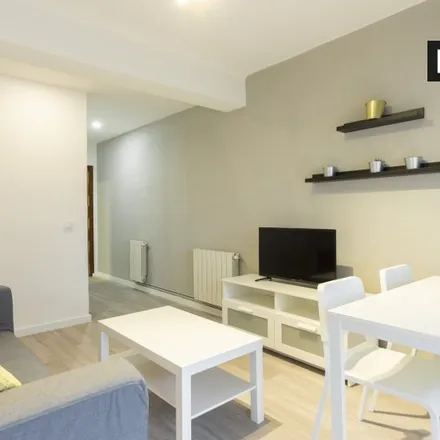 Image 4 - Madrid, Franklin's, Calle de Escalona, 28024 Madrid - Apartment for rent