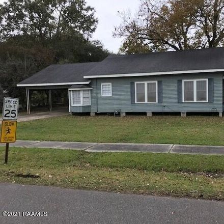 Rent this 2 bed house on 410 Maude Ave in Abbeville, LA