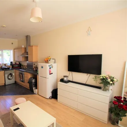 Rent this 1 bed apartment on The Western in 70 Western Road, Leicester