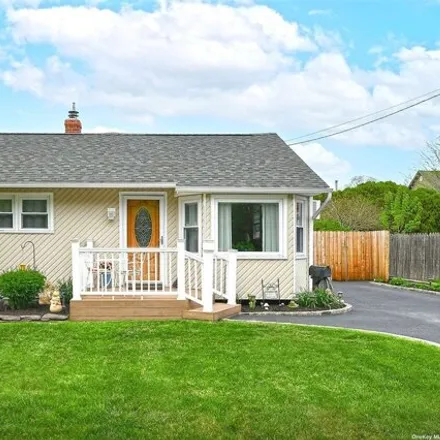 Buy this 3 bed house on 689 Montauk Highway in West Sayville, Islip