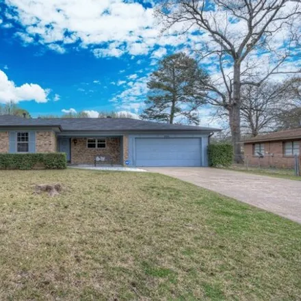 Buy this 3 bed house on 9525 Oleander Drive in Southdowns, Shreveport