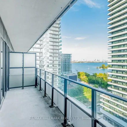 Image 3 - Esso, 2189 Lake Shore Boulevard West, Toronto, ON M8V 0J2, Canada - Apartment for rent