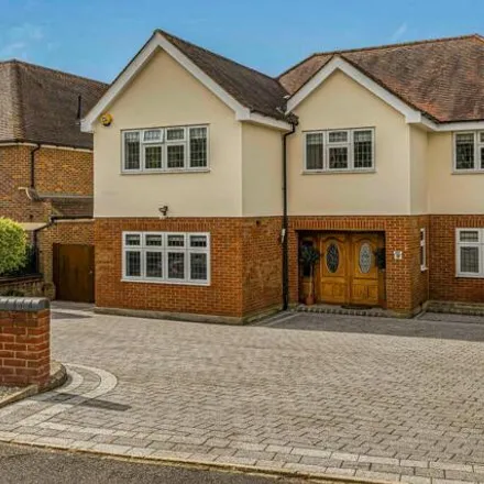 Buy this 7 bed house on Mountway in Potters Bar, EN6 1EP