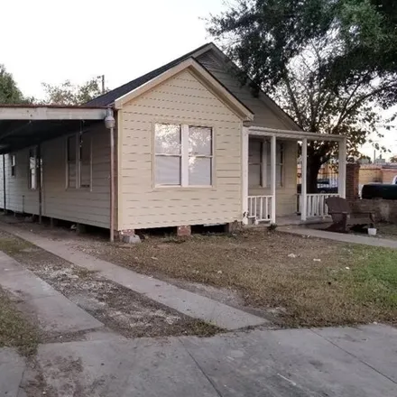 Rent this 2 bed house on 1015 North Commerce Street in Baytown, TX 77520