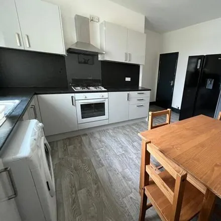 Rent this 1 bed house on 22 Ashdown Road in Wakefield, WF1 5LU