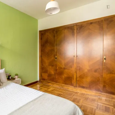 Image 3 - Madrid, Movistar, Calle de Orense, 28020 Madrid - Room for rent