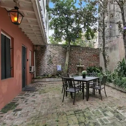Image 7 - 401 Burgundy Street, New Orleans, LA 70112, USA - Apartment for rent