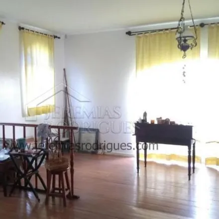 Buy this 6 bed house on Alameda São Salvador in Jardim das Nações, Taubaté - SP