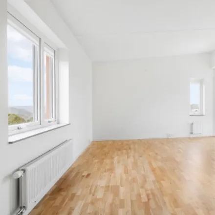 Rent this 3 bed apartment on Merkuriusgatan in 415 68 Gothenburg, Sweden