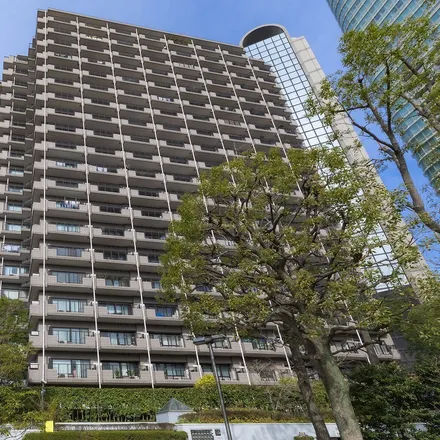 Rent this 2 bed apartment on 六本木ファーストプラザ in Izumi-dori, Azabu