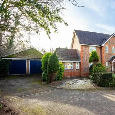 Buy this 4 bed house on Quickthorns in Oadby, LE2 4EE