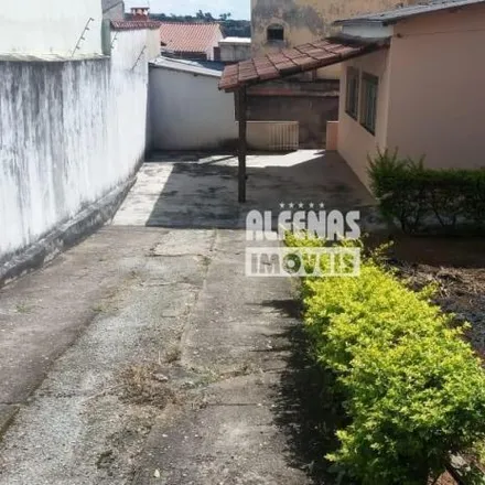 Buy this 2 bed house on Rua Joaquim José Diniz in Sede, Contagem - MG