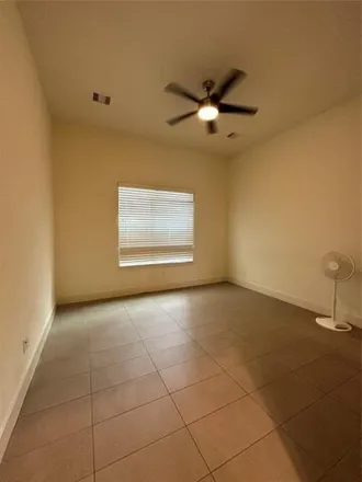 Image 6 - 2038 Rosedale Street, Houston, TX 77004, USA - House for rent