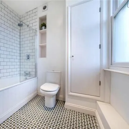 Image 5 - Mill Lane, London, NW6 1NS, United Kingdom - Apartment for sale