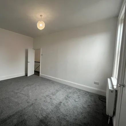 Image 6 - Westcott Road, South Shields, NE34 0QY, United Kingdom - Apartment for rent