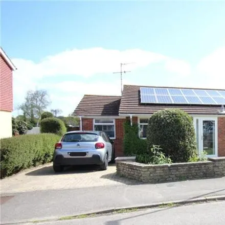 Buy this 2 bed house on Robins Meadow in Fareham, PO14 4JL
