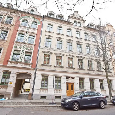 Rent this 4 bed apartment on Klarastraße 39 in 09131 Chemnitz, Germany