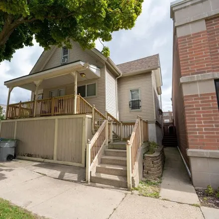 Buy this 5 bed house on 812 N 20th St Unit 816 in Milwaukee, Wisconsin