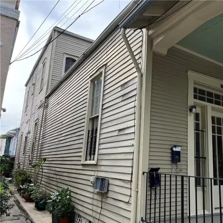 Image 2 - 1434 Saint Mary Street, New Orleans, LA 70130, USA - House for rent