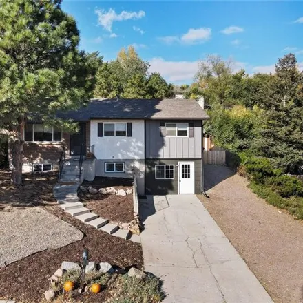Buy this studio house on 806 Paradise Ln in Colorado Springs, Colorado