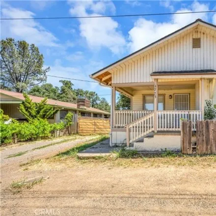 Buy this 3 bed house on 5781 Cottage Avenue in Clearlake, CA 95422